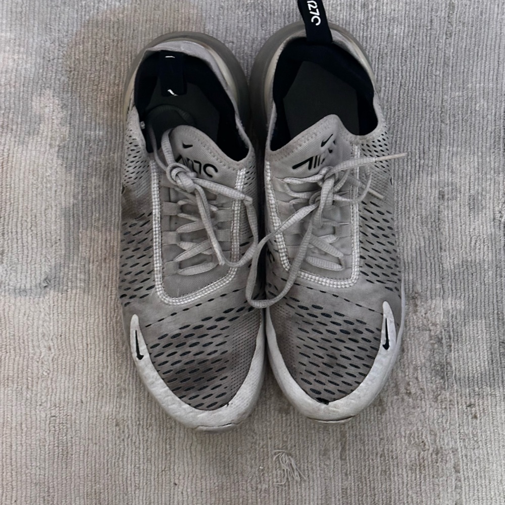 Nike Air Max270 Sneakers